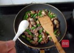 尖椒鸡腿的做法图解11