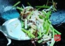 腊肉炒银鱼的做法图解7