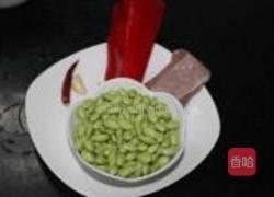 毛豆炒肉丝的做法图解1