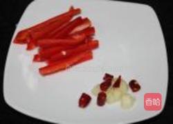 毛豆炒肉丝的做法图解3