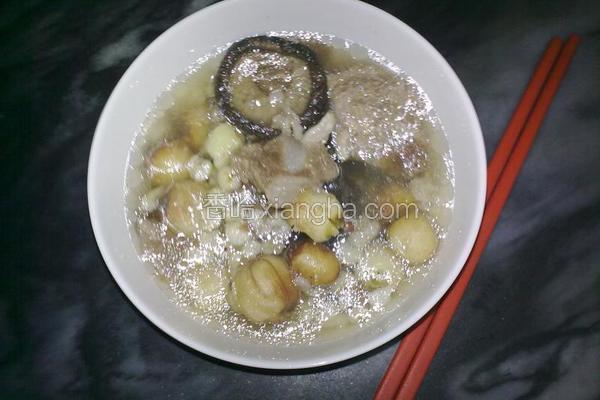 蘑菇莲子汤