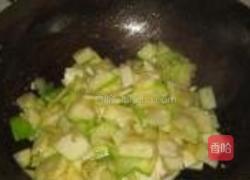 西葫芦炒虾皮的做法图解3
