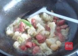 花菜木耳炒香肠的做法图解7