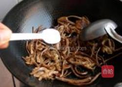 茶树菇烧木耳的做法图解6