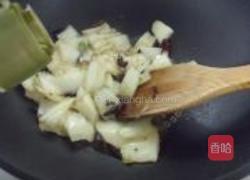 酸辣炒白菜的做法图解6