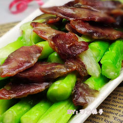 腊肠炒菜心的做法[图]