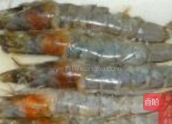 面包粉烤虾的做法图解1