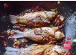 家常酱鲫鱼的做法图解9