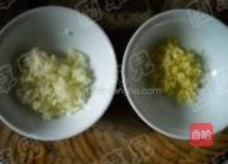 凉拌蒜苗金针菇的做法图解5