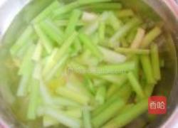 素炒西芹三丝的做法图解6