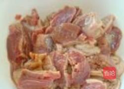 青豆炒鸡胗的做法图解5