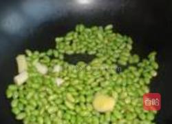 青豆炒鸡胗的做法图解7