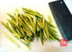 芦笋香菇焖粉条的做法图解5