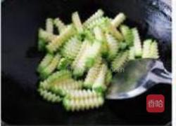 西葫芦素炒滑子菇的做法图解4