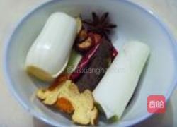 笋茸粉条红烧肉的做法图解4