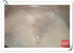 鲢鱼头尾汤的做法图解5