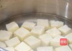 香椿肉片溜豆腐的做法图解4
