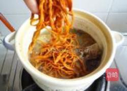 虫草花炖鸡腿的做法图解8