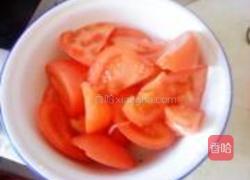 洋葱番茄炖白菜的做法图解3