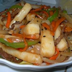 牛肩肉炒年糕的做法[图]