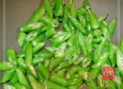 杭椒爆鸡翅的做法图解4