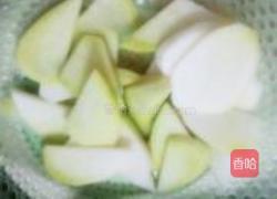 黑鱼萝卜汤的做法图解3