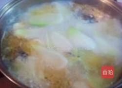 黑鱼萝卜汤的做法图解8