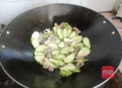 猪心炒丝瓜的做法图解4