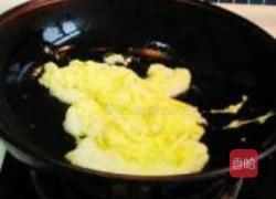 双耳炒鸡蛋的做法图解4