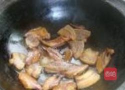 腊肉炒蒜薹的做法图解2