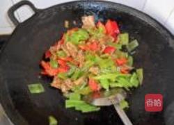 莴笋炒肉片的做法图解7