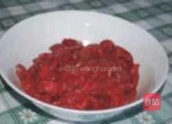 番茄酱煮牛肉的做法图解1