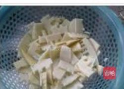 竹笋炖排骨的做法图解5