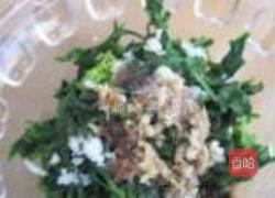 凉拌芹菜叶的做法图解5