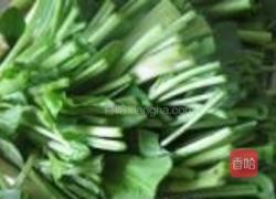 蒜香菠菜梗的做法图解2