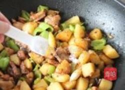 土豆烧鸡的做法图解9