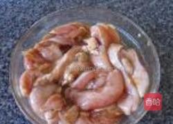 荷兰豆鸡腿炒面的做法图解4