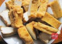 蚝油焖红烧豆腐的做法图解1