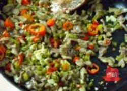 酸豆角炒鸡杂的做法图解6