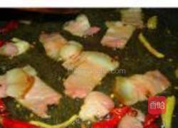 包菜小炒腊肉片的做法图解7