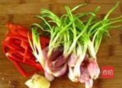 乌鸡蛋炒毛葱苗的做法图解3