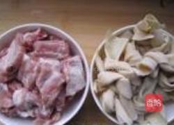 百叶结烧排骨的做法图解1