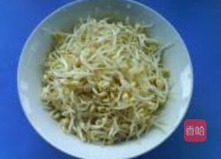 香辣绿豆芽的做法图解1