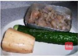 虾仁三丁的做法图解1