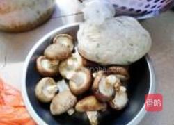 冬菇酿鱼肉的做法图解1