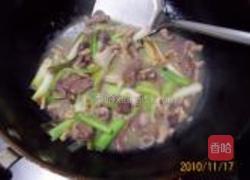 大蒜苗清炒鸡杂的做法图解8