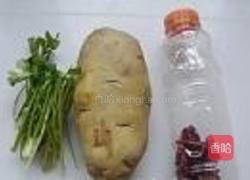 香菜炒土豆条的做法图解1