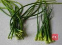 蒜苗鸭掌干锅的做法图解5