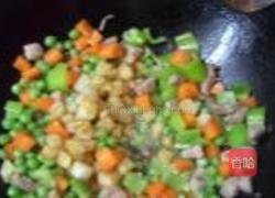 炒多彩丁的做法图解10