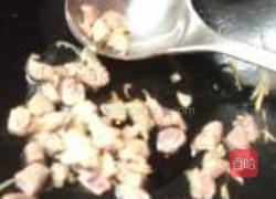 炒多彩丁的做法图解7